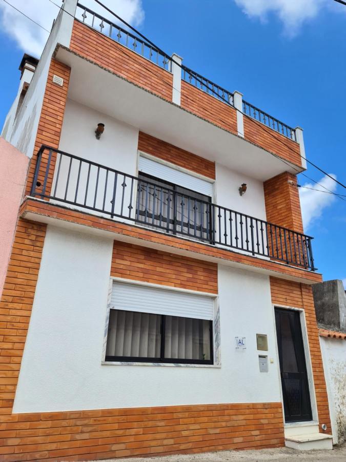 Gomes & Fortunato House Casais Brancos المظهر الخارجي الصورة